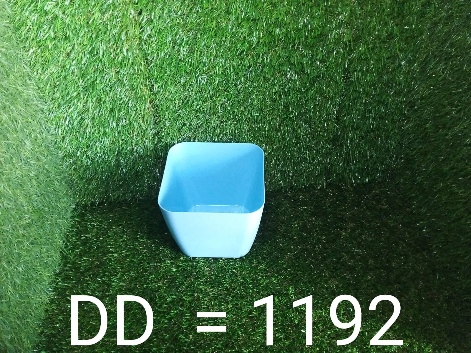 1192  Flower Pots Square Shape For Indoor / Outdoor Gardening