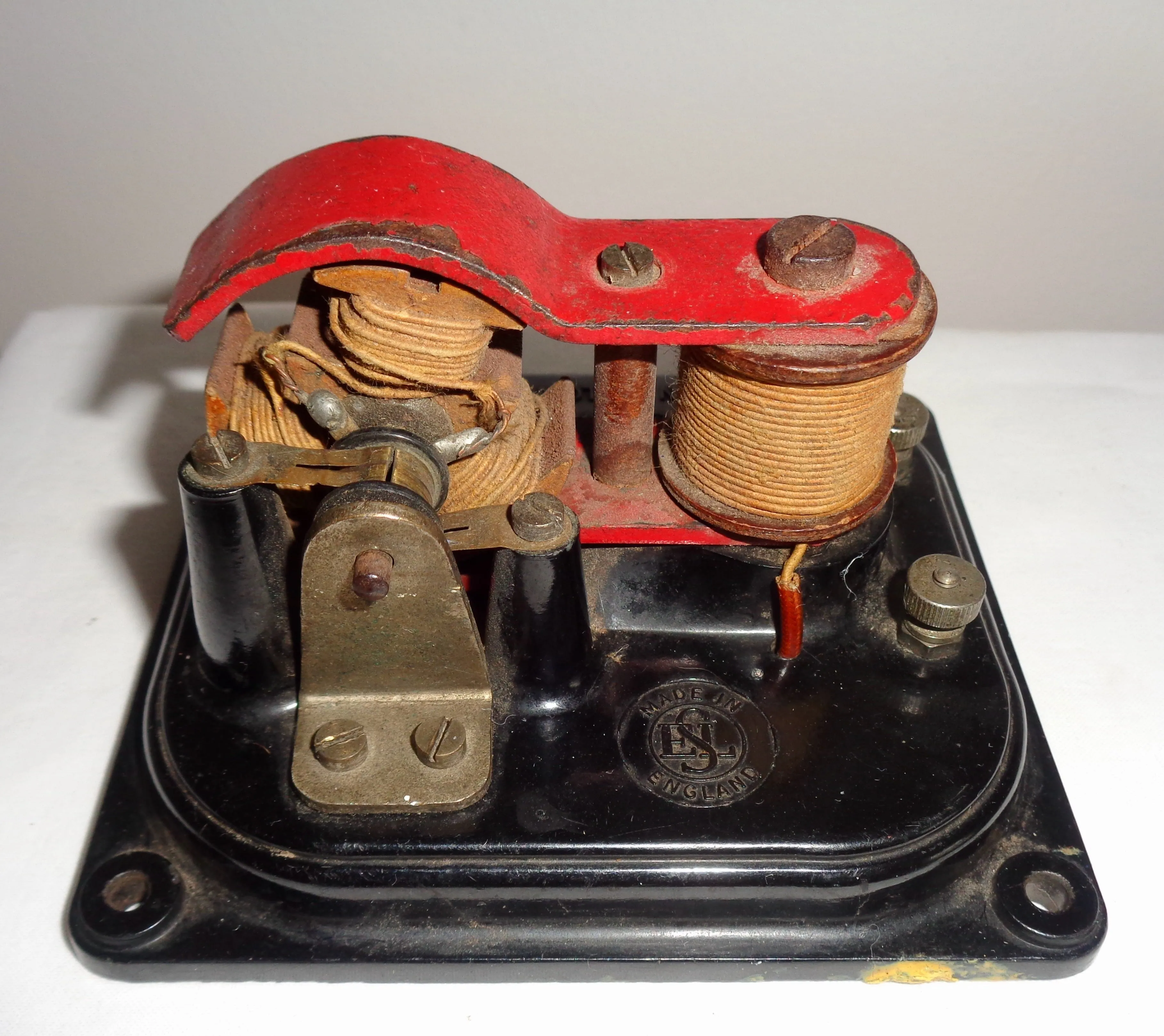 1940s SEL Three Pole Motor No.3 1262 4 Volts 1.5 amp